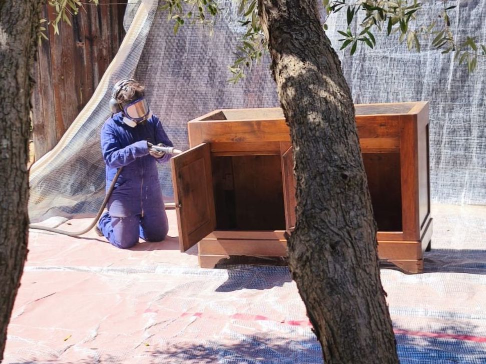 karine boinet kali crea la ciotat aerogommage et relooking de meubles