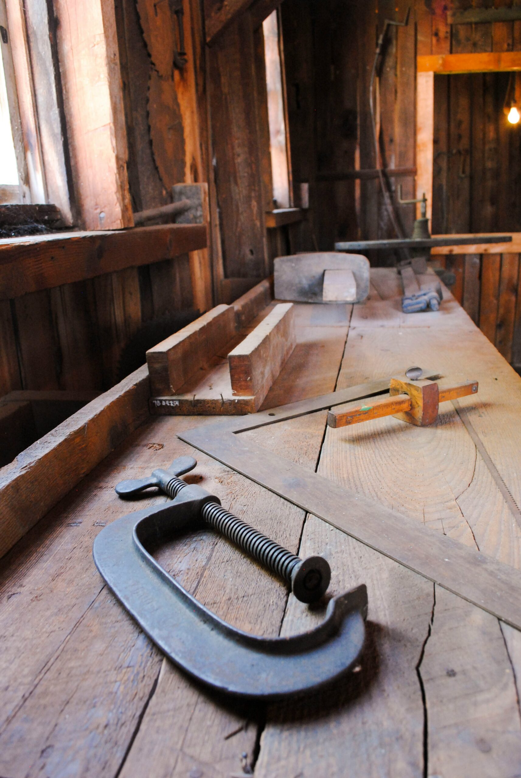 photo-1607201076154-6f8b247ed4d2